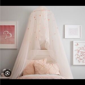 Monique Lhuiller Blush Petal Canopy